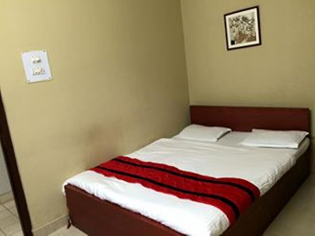 Breeze Hotel Siliguri Esterno foto