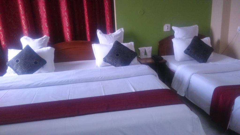 Breeze Hotel Siliguri Camera foto