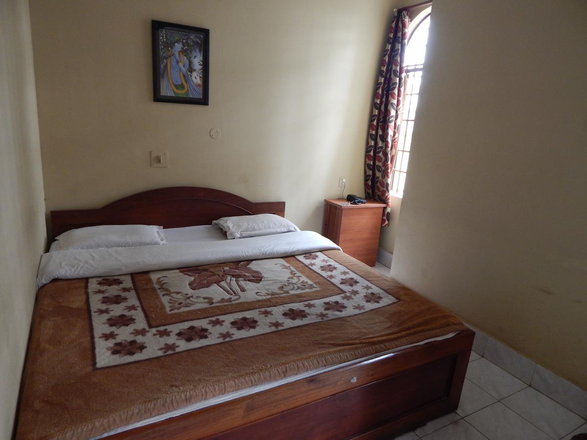 Breeze Hotel Siliguri Esterno foto