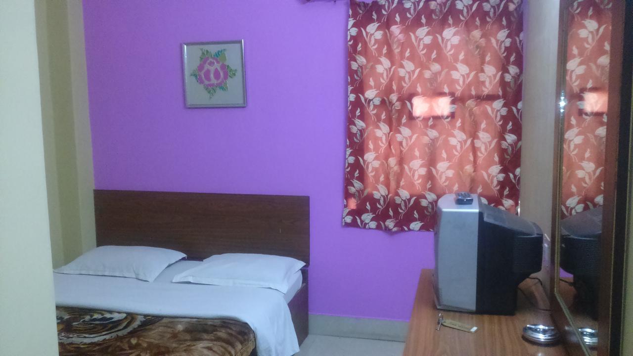 Breeze Hotel Siliguri Esterno foto