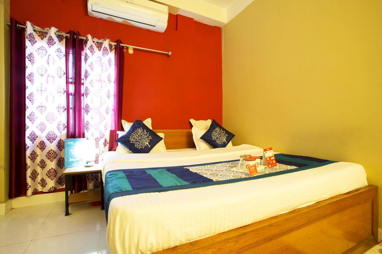 Breeze Hotel Siliguri Esterno foto