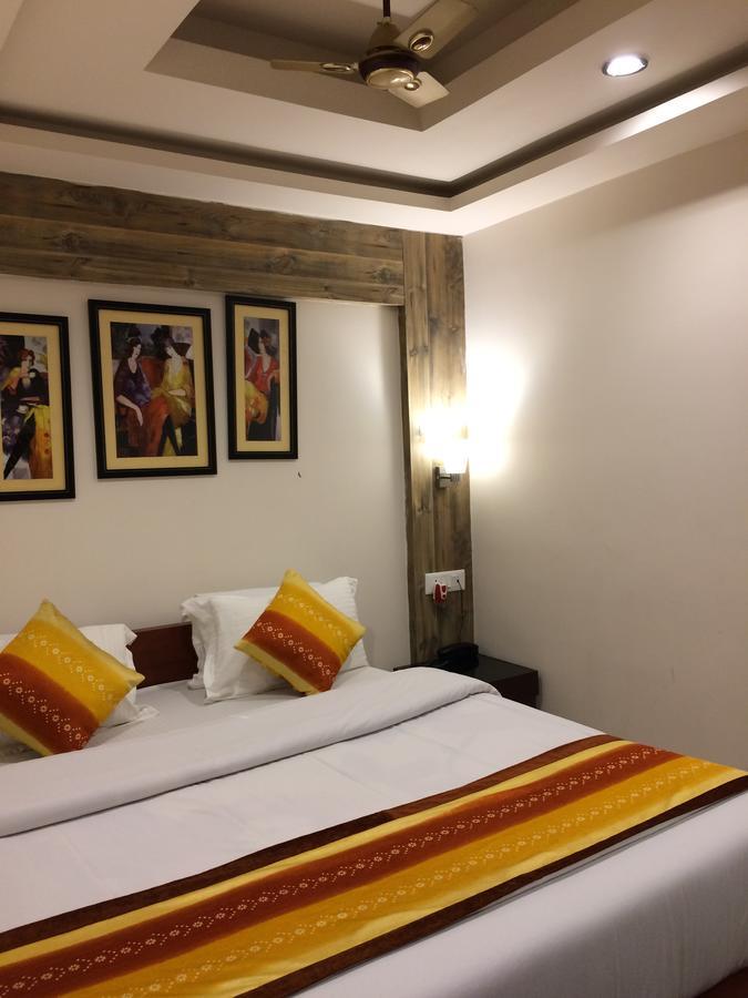 Breeze Hotel Siliguri Esterno foto
